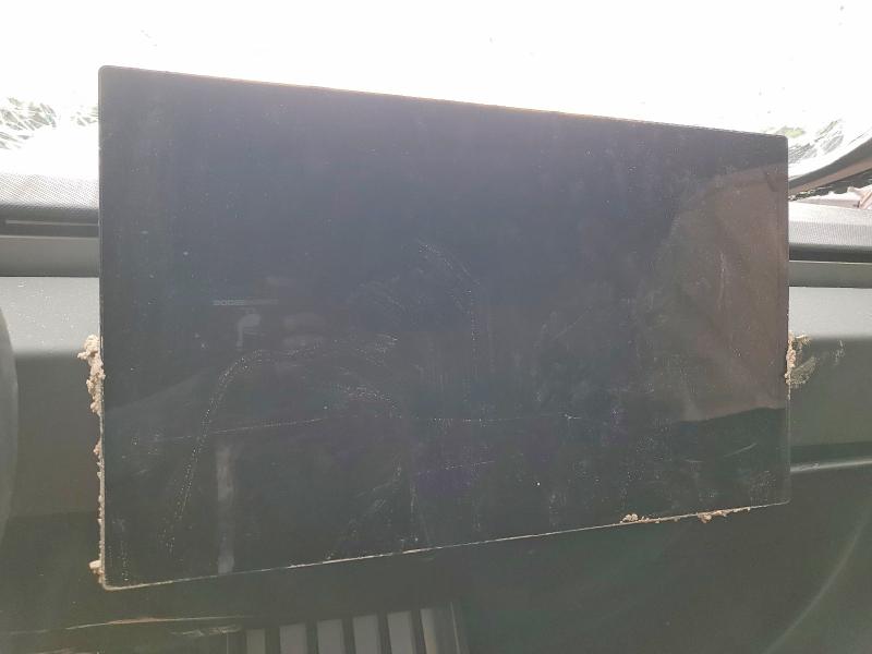 2024 Tesla Cybertruck VIN 7G2CEHED8RA022443 COPART salvage auction — FRONT END, Tx - Salvage Vehicle Title, sold $8,000 on 2026-08-25 (photo 9)