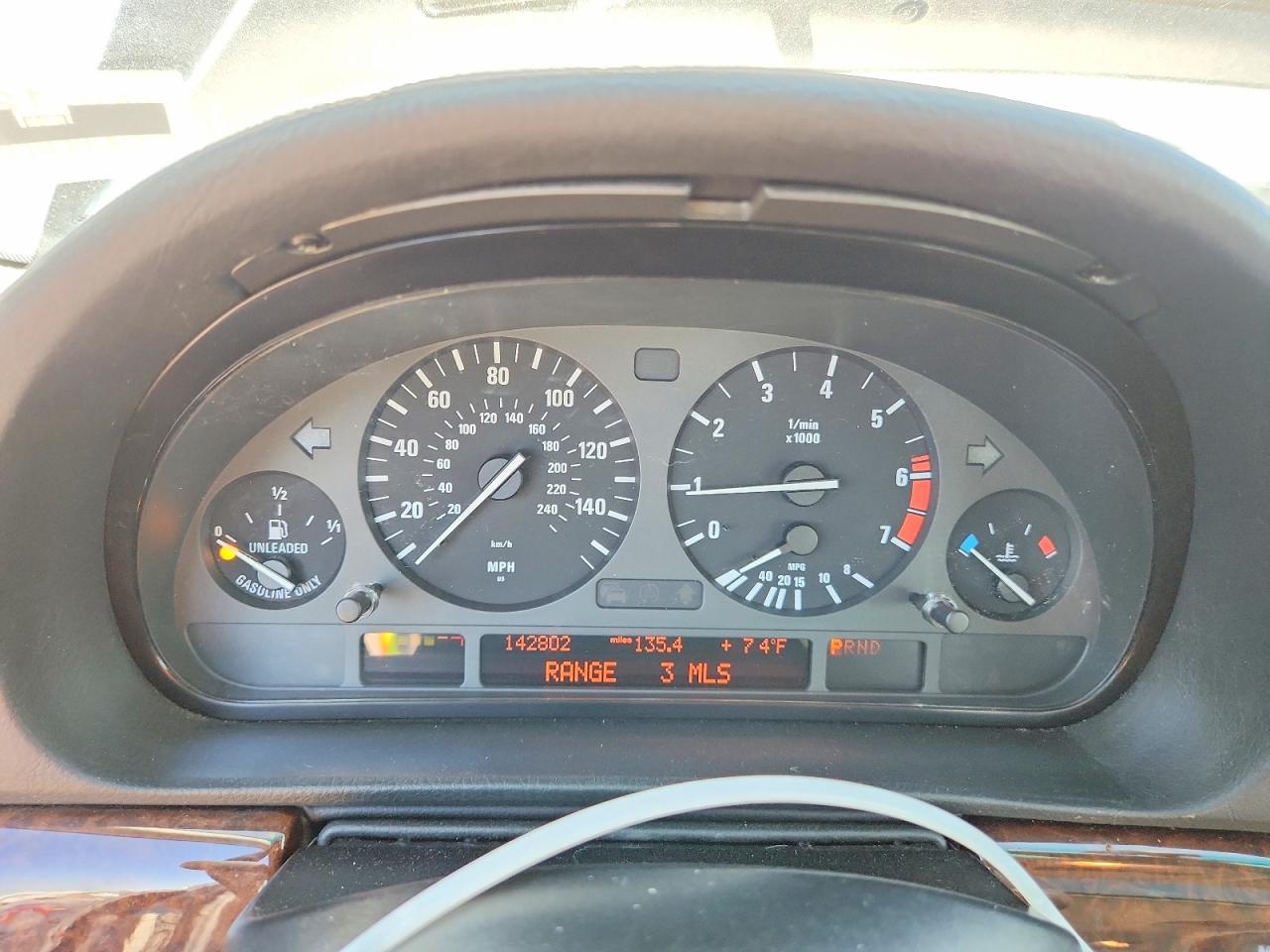 2000 BMW 7 Series VIN WBAGH8342YDP11785 COPART salvage auction — Minor Dent/Scratches, IL - CERTIFICATE OF TITLE, sold $1,150 on 2026-07-02 (photo 9)
