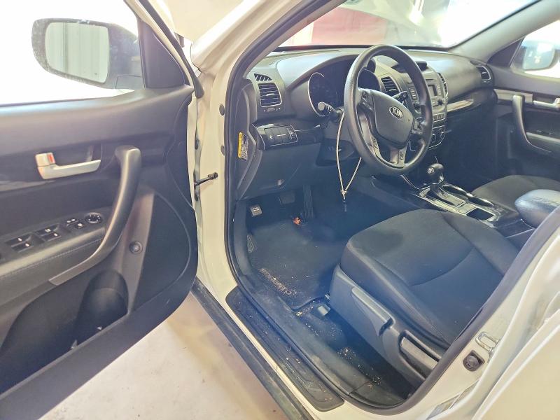2014 Kia Sorento VIN 5XYKT3A6XEG535651 COPART salvage auction — Burn Engine, VA - CERT OF TITLE - SALVAGE, sold $600 on 2026-07-02 (photo 8)