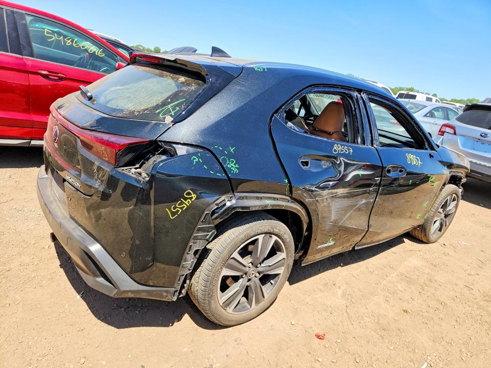 2020 Lexus Ux VIN JTHP9JBH0L2032919 COPART salvage auction — SIDE, Il - Salvage Certificate, sold $11,000 on 2026-07-07 (photo 3)