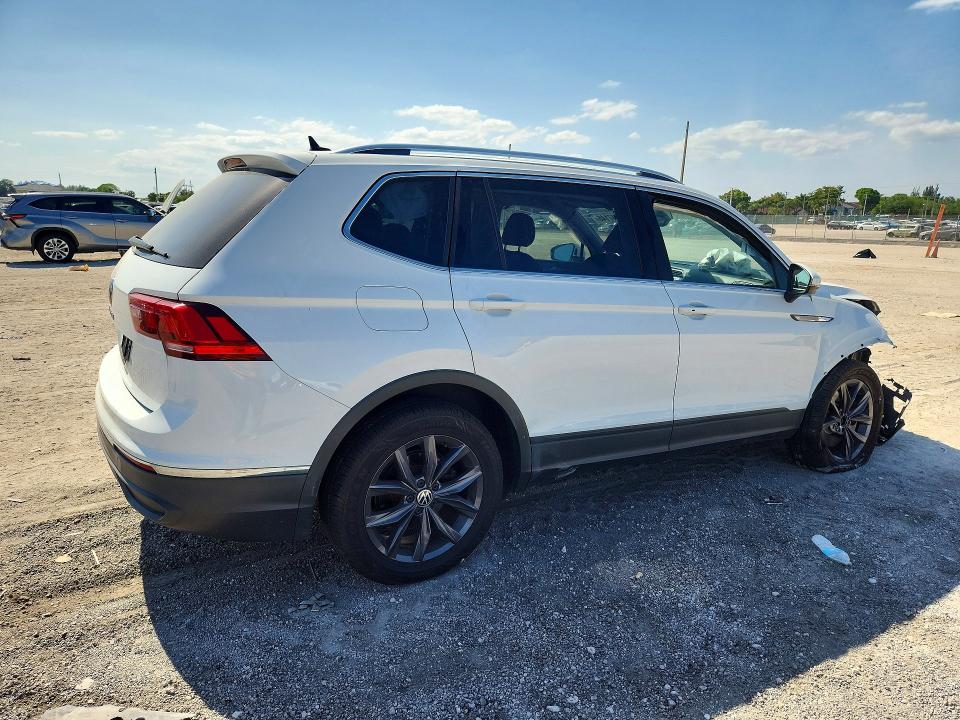 2024 Volkswagen Tiguan VIN 3VV3B7AX0RM031935 COPART salvage auction — FRONT END, FL - CERTIFICATE OF DESTRUCTION, sold $5,500 on 2026-07-02 (photo 3)
