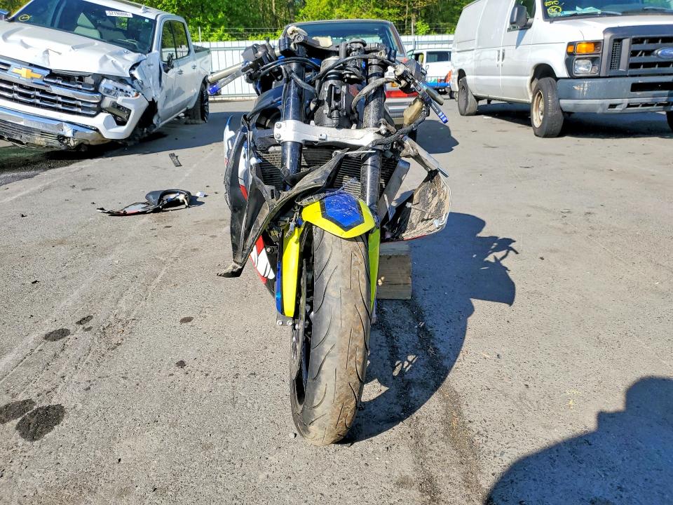 2014 Suzuki Gsx-r600 VIN JS1GN7FA8E2100491 COPART salvage auction — ALL OVER, Nj - Cert Of Title-Salvage, sold $2,050 on 2026-07-09 (photo 2)