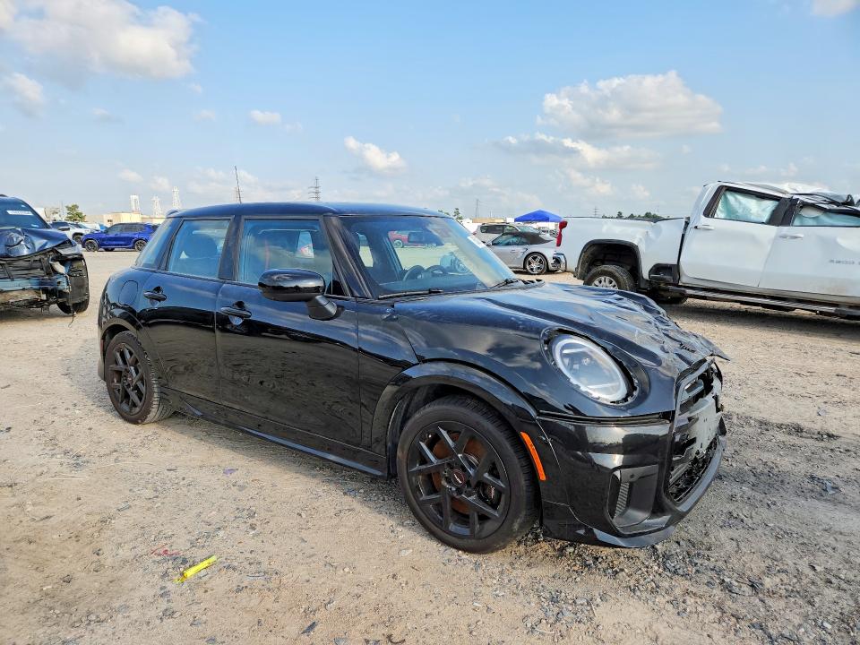 2025 Mini Cooper VIN WMW53GD04S2W65276 COPART salvage auction — FRONT END, Tx - Salvage Vehicle Title, sold $11,000 on 2026-07-28 (photo 4)