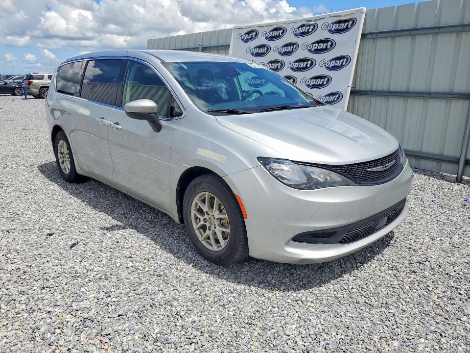 2023 Chrysler Voyager VIN 2C4RC1CG3PR553996 COPART salvage auction — MINOR DENT/SCRATCHES, Ks - Certificate Of Title, sold $3,850 on 2026-07-20 (photo 4)