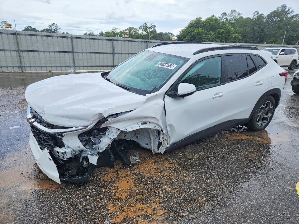 2024 Chevrolet Trax VIN KL77LHE24RC242328 COPART salvage auction — FRONT END, AL - CERT OF TITLE-SALVAGE TITLE, sold $3,150 on 2026-07-27 (photo 1)