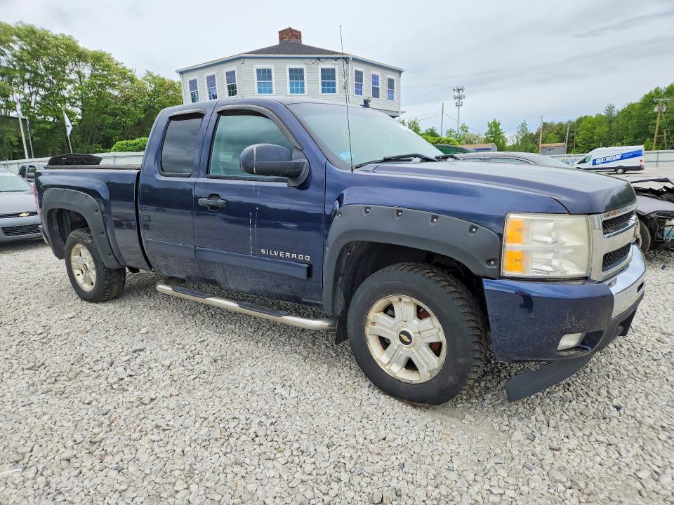 2011 Chevrolet Silverado 1500 VIN 1GCRKSE3XBZ439902 COPART salvage auction — REAR END, Ma - Cert Of Title-Reconstrctd Coll, sold $450 on 2026-07-06 (photo 4)