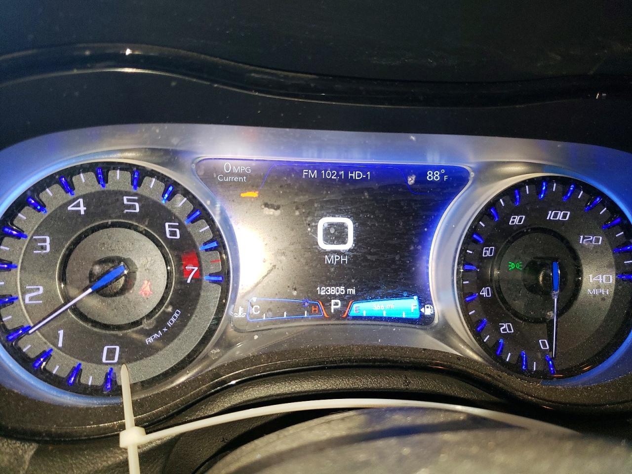 2018 Chrysler 300 VIN 2C3CCAGG2JH165448 COPART salvage auction — Rear End, MN - CERT OF TITLE-SALVAGE, sold $6,100 on 2026-07-09 (photo 9)