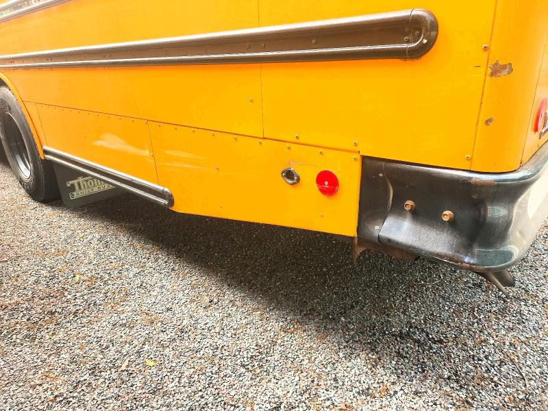 2012 Thomas Saf-t-liner c2 VIN 4UZABRDU9CCBP5462 COPART salvage auction — SIDE, RI - CERTIFICATE OF TITLE, sold $2,500 on 2026-08-31 (photo 9)