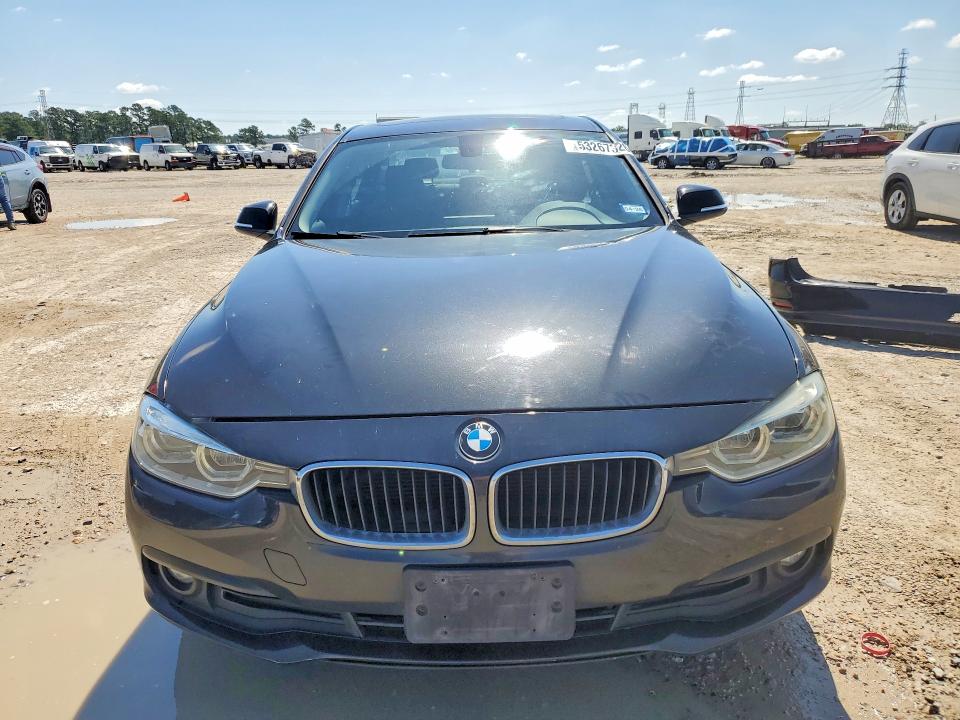 2018 BMW 3er VIN WBA8E1G5XJNU90170 COPART salvage auction — REAR END, Tx - Salvage Vehicle Title, sold $1,750 on 2026-07-31 (photo 5)