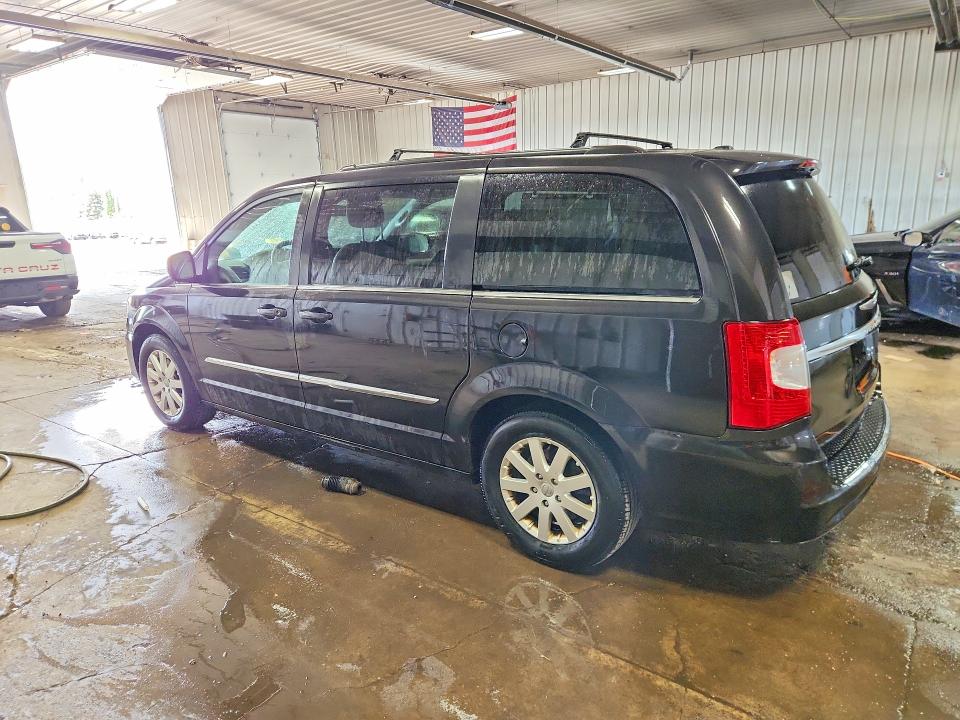 2015 Chrysler VIN 2C4RC1BG3FR525793 COPART salvage auction — MINOR DENT/SCRATCHES, In - Certificate Of Title, sold $525 on 2026-07-07 (photo 2)