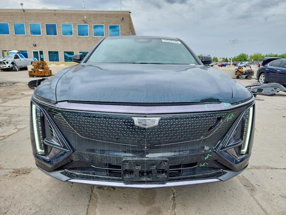 2024 Cadillac Lyriq VIN 1GYKPVRL7RZ142475 COPART salvage auction — REAR END, Co - Salvage Title, sold $1,300 on 2026-07-27 (photo 5)