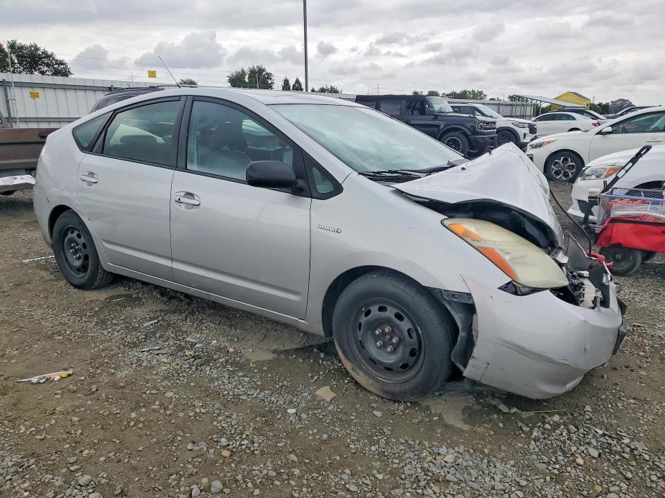 2007 Toyota Prius VIN JTDKB20U577620202 COPART salvage auction — FRONT END, Nr - Non-Repairable, sold $325 on 2026-07-07 (photo 4)