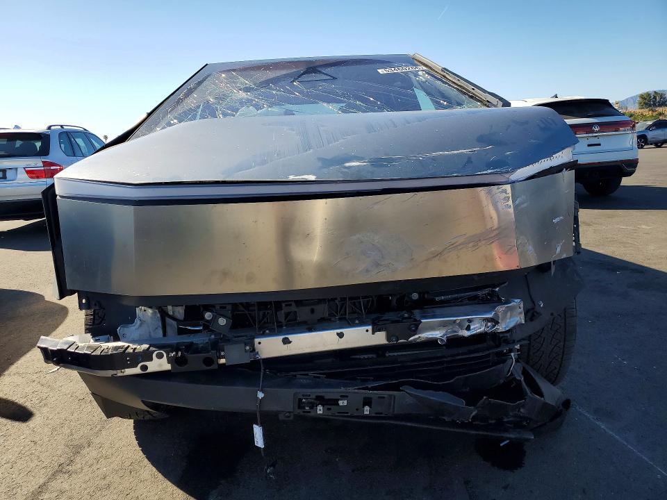 2025 Tesla Cybertruck VIN 7G2CEHED4SA063495 COPART salvage auction — FRONT END, Ca - Salvage Certificate, sold $25,500 on 2026-07-13 (photo 5)