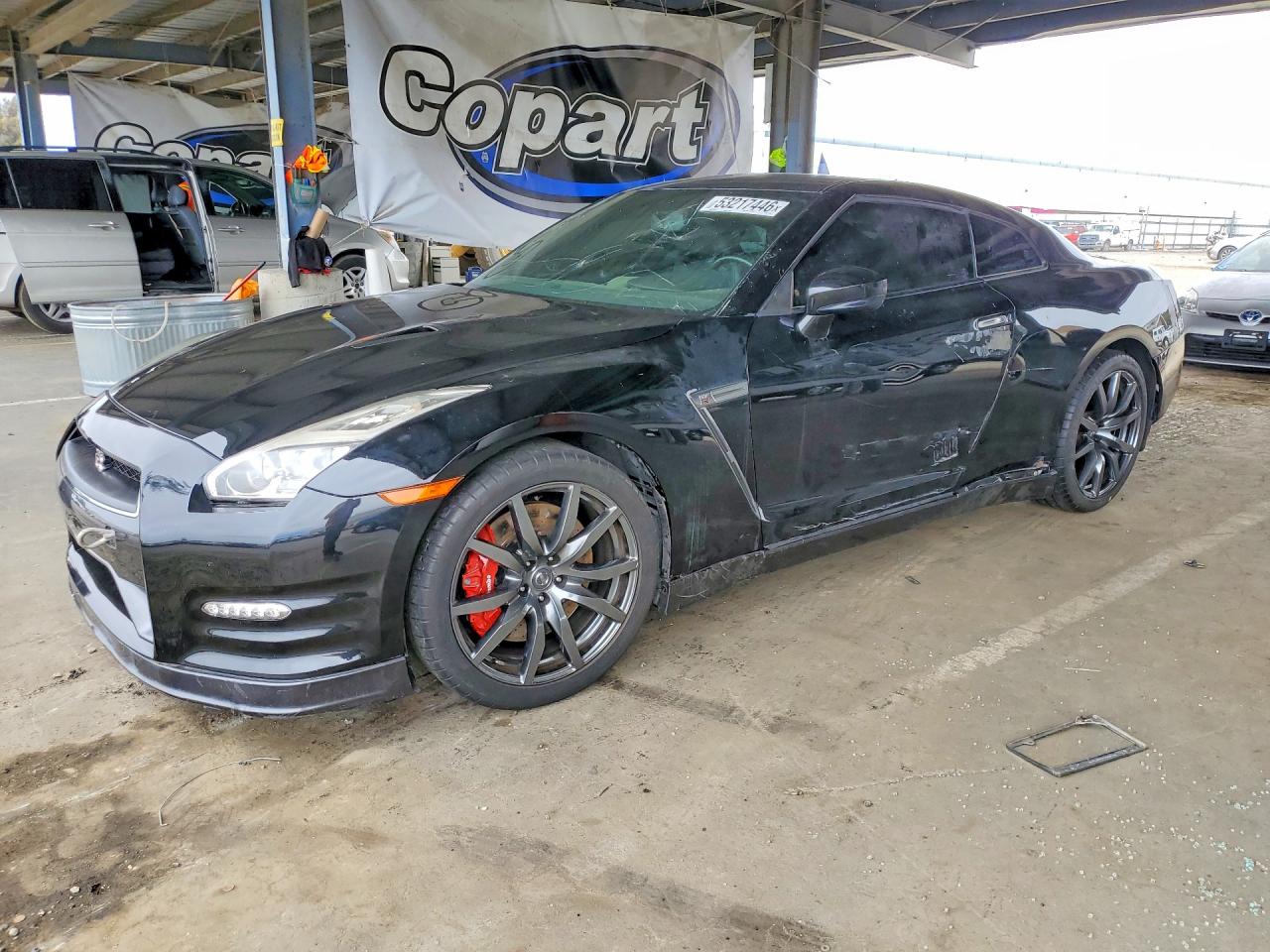 2016 Nissan Gt-r VIN JN1AR5EF6GM290562 COPART salvage auction — Vandalized, NV - SALVAGE TITLE, sold $20,100 on 2026-06-09 (photo 1)