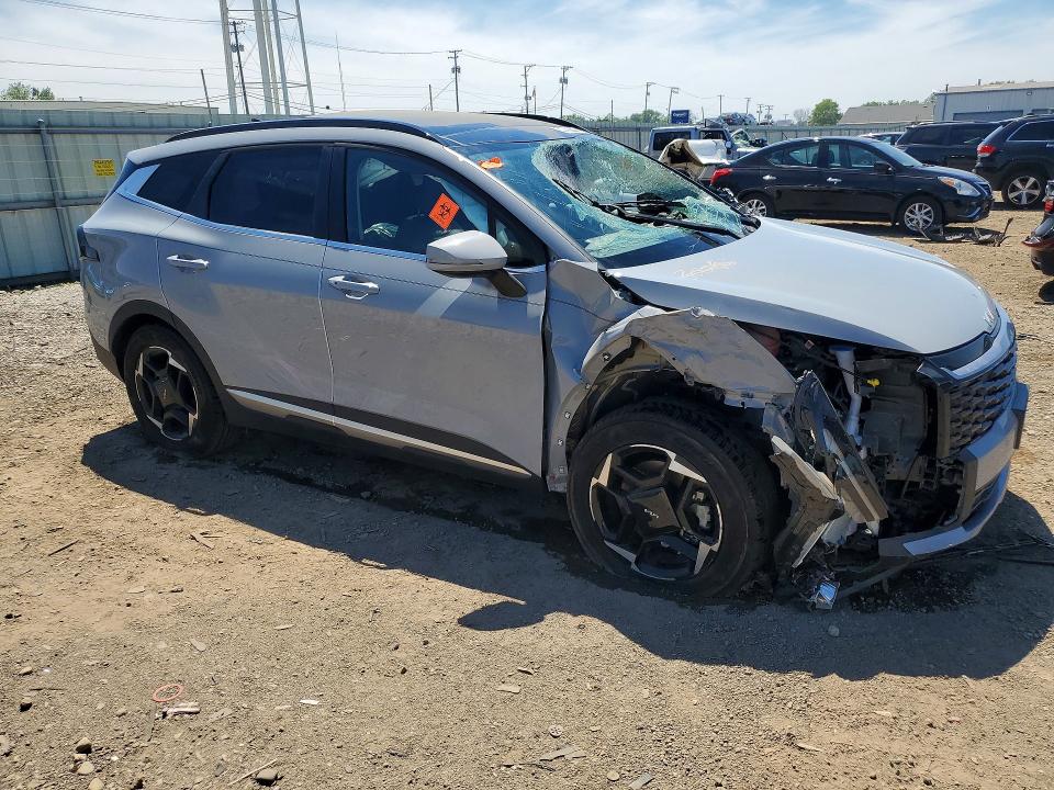 2026 Kia Sportage VIN 5XYK33DF5TG348147 COPART salvage auction — ROLLOVER, Il - Salvage Certificate, sold $8,500 on 2026-07-10 (photo 4)