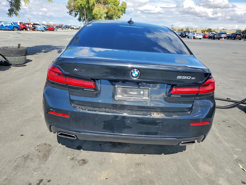 2023 BMW 5er VIN WBA33AG01PCL69696 COPART salvage auction — FRONT END, Ca - Salvage Certificate, sold $8,100 on 2026-07-20 (photo 6)