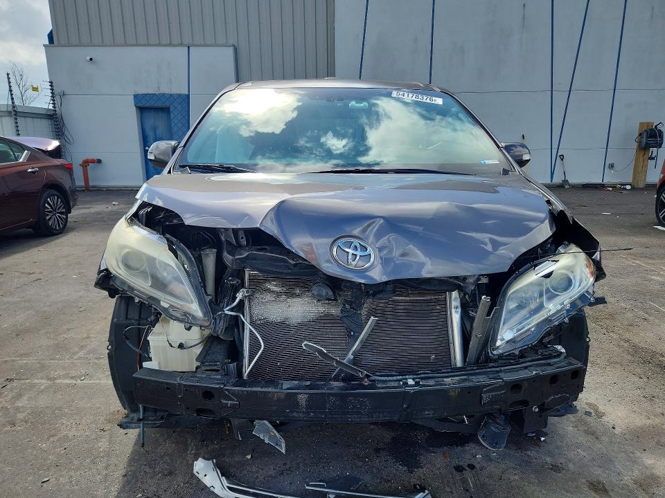 2016 Toyota VIN 5TDDK3DC5GS134706 COPART salvage auction — FRONT END, Fl - Cert Of Title Slvg Rebuildable, sold $2,950 on 2026-07-08 (photo 5)