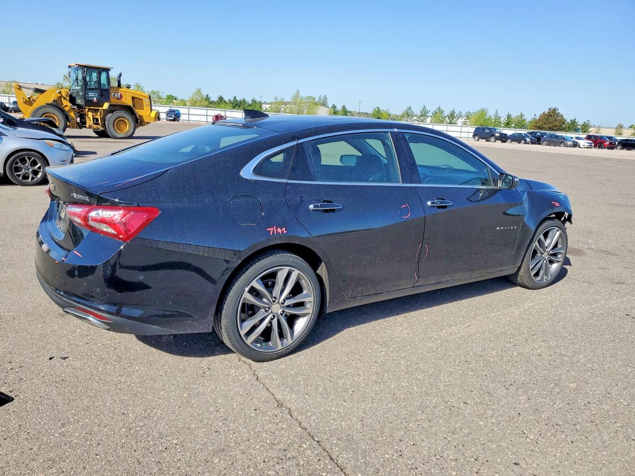 2020 Chevrolet Malibu VIN 1G1ZE5SX7LF098728 COPART salvage auction — Front End, MN - CERT OF TITLE-SALVAGE, sold $4,600 on 2026-07-07 (photo 3)
