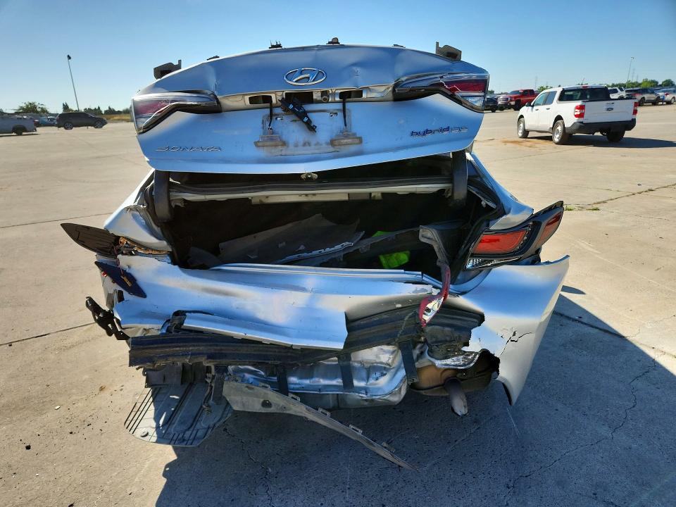 2017 Hyundai VIN KMHE24L18HA057642 COPART salvage auction — REAR END, CA - SALVAGE CERTIFICATE, sold $600 on 2026-07-27 (photo 6)