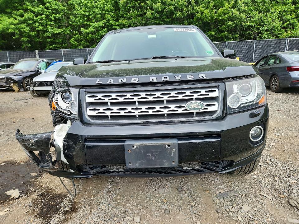 2014 Land rover VIN SALFR2BG9EH386540 COPART salvage auction — FRONT END, MD - CERT OF SALVAGE > 75% DAMAGE, sold $675 on 2026-07-10 (photo 5)