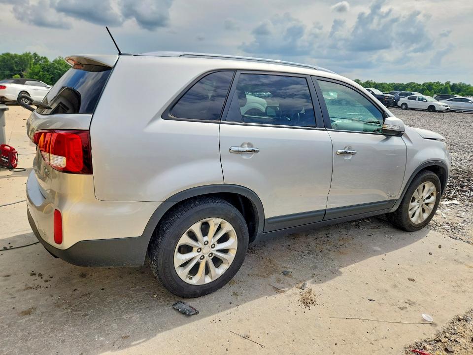 2014 Kia Sorento VIN 5XYKUDA72EG489888 COPART salvage auction — FRONT END, Mo - Salvage Certificate Of Title, sold $70 on 2026-07-28 (photo 3)