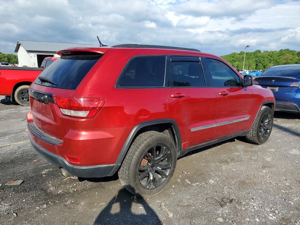 2011 Jeep Grandcherokee VIN 1J4RR4GG2BC567555 COPART salvage auction — REAR END, PA - CERTIFICATE OF SALVAGE, sold $825 on 2026-07-02 (photo 3)
