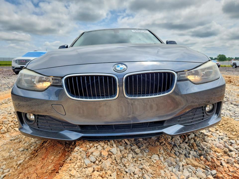 2015 BMW 3er VIN WBA3B1G52FNT64086 COPART salvage auction — SIDE, MO - SALVAGE CERTIFICATE OF TITLE, sold $1,800 on 2026-07-27 (photo 5)