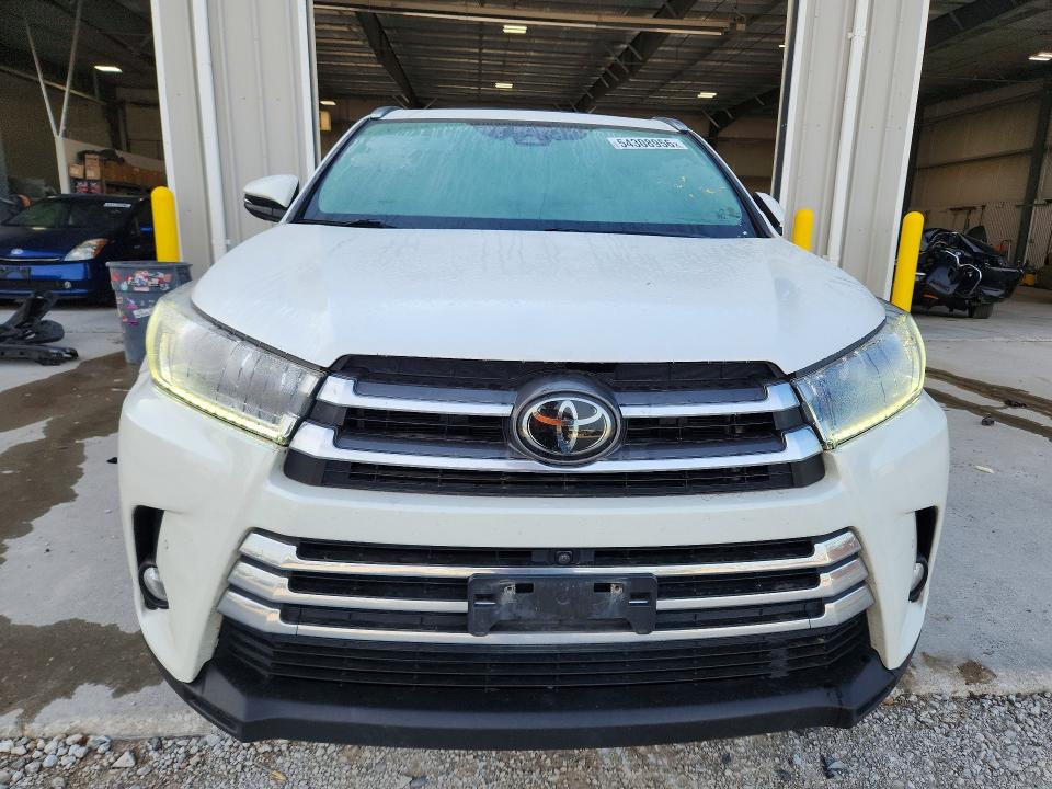 2018 Toyota Highlander VIN 5TDDZRFH4JS864525 COPART salvage auction — SIDE, NE - CERT OF TITLE-SALVAGE, sold $6,300 on 2026-07-21 (photo 5)