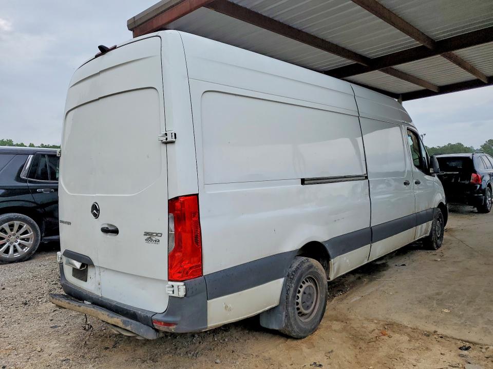 2021 Mercedes-benz VIN W1W40CHY5MT056098 COPART salvage auction — ROLLOVER, Al - Cert Of Title-Salvage Title, sold $5,200 on 2026-07-14 (photo 3)