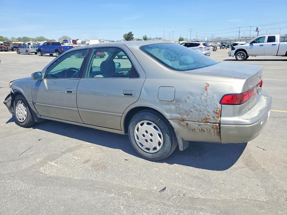 1998 Toyota Camry VIN JT2BG22K0W0246658 COPART salvage auction — FRONT END, Id - Salvage Certificate Of Title, sold $225 on 2026-07-09 (photo 2)