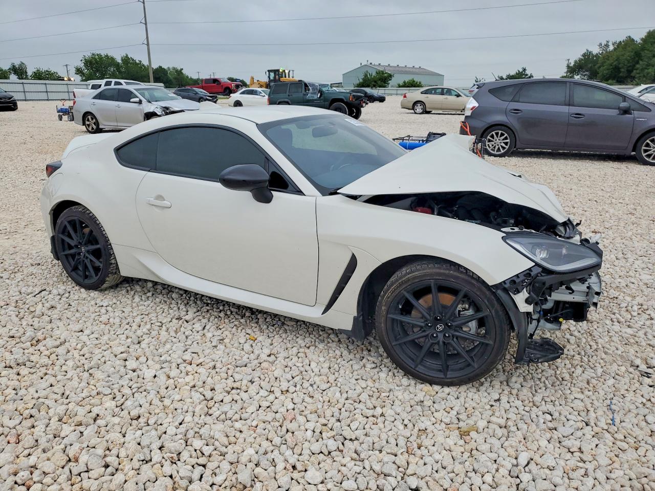2025 Toyota GR 86 VIN JF1ZNBE15S9758359 COPART salvage auction — Front End, TX - SALVAGE VEHICLE TITLE, sold $4,650 on 2026-07-02 (photo 4)