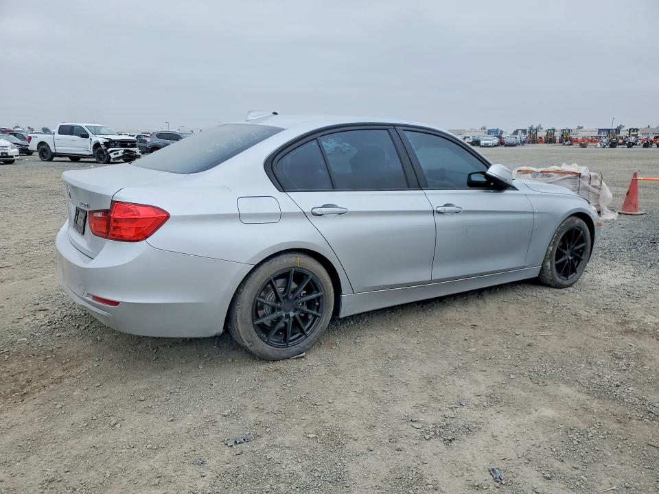2014 BMW VIN WBA3A5G57ENP32481 COPART salvage auction — FRONT END, CA - SALVAGE CERTIFICATE, sold $725 on 2026-07-31 (photo 3)