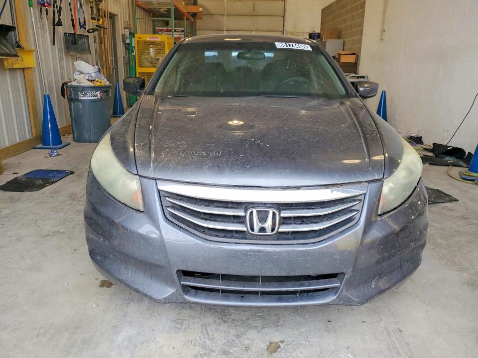 2011 Honda Accord VIN 1HGCP2F41BA022358 COPART salvage auction — FRONT END, Va - Certificate Of Title, sold $200 on 2026-08-18 (photo 5)