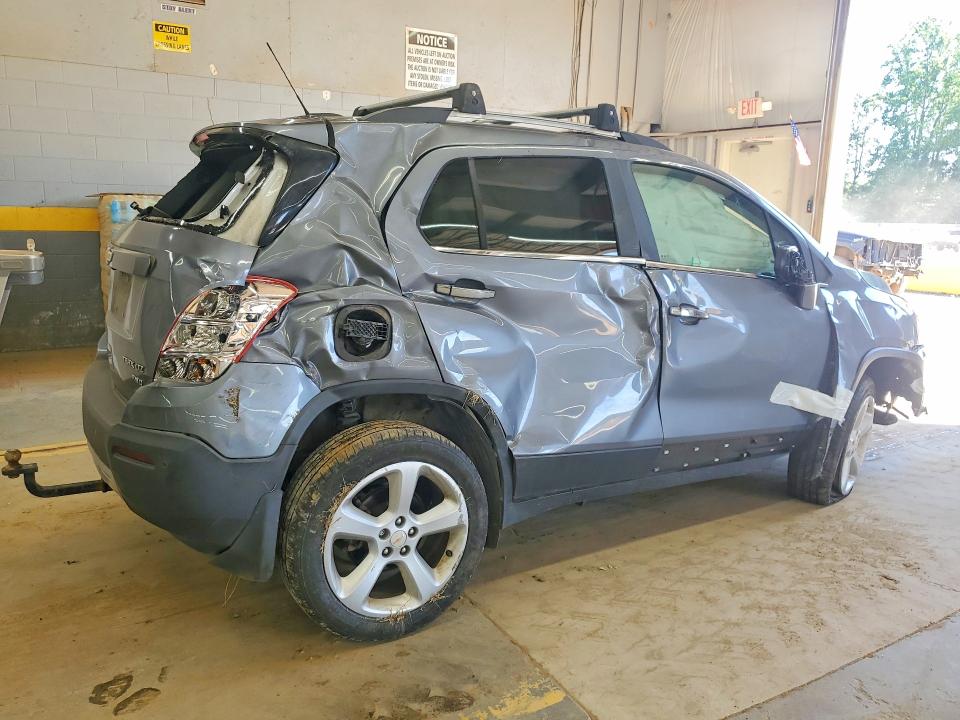 2015 Chevrolet Trax VIN KL7CJTSB8FB088347 COPART salvage auction — ROLLOVER, Nc - Salvage Certificate Of Title, sold $550 on 2026-07-08 (photo 3)