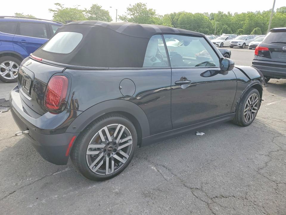 2025 Mini Cooper VIN WMW13GX03S2X39863 COPART salvage auction — FRONT END, Ky - Bill Of Sale/Part Only/No Titl, sold $7,600 on 2026-08-06 (photo 3)