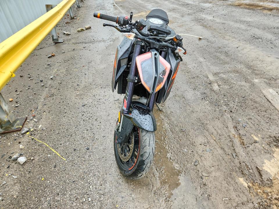 2018 Ktm VIN VBKV39408JM986348 COPART salvage auction — SIDE, Id - Salvage Certificate Of Title, sold $4,100 on 2026-07-16 (photo 2)