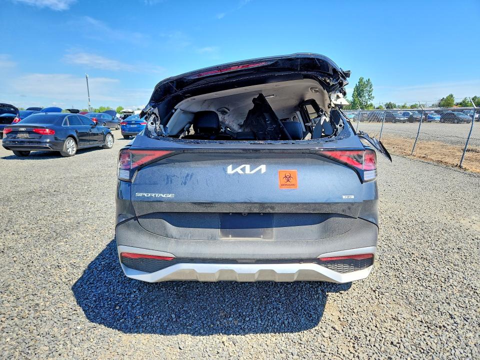 2025 Kia Sportage VIN KNDPVCDG6S7175176 COPART salvage auction — ROLLOVER, Or - Salvage Title Certificate, sold $250 on 2026-07-14 (photo 6)