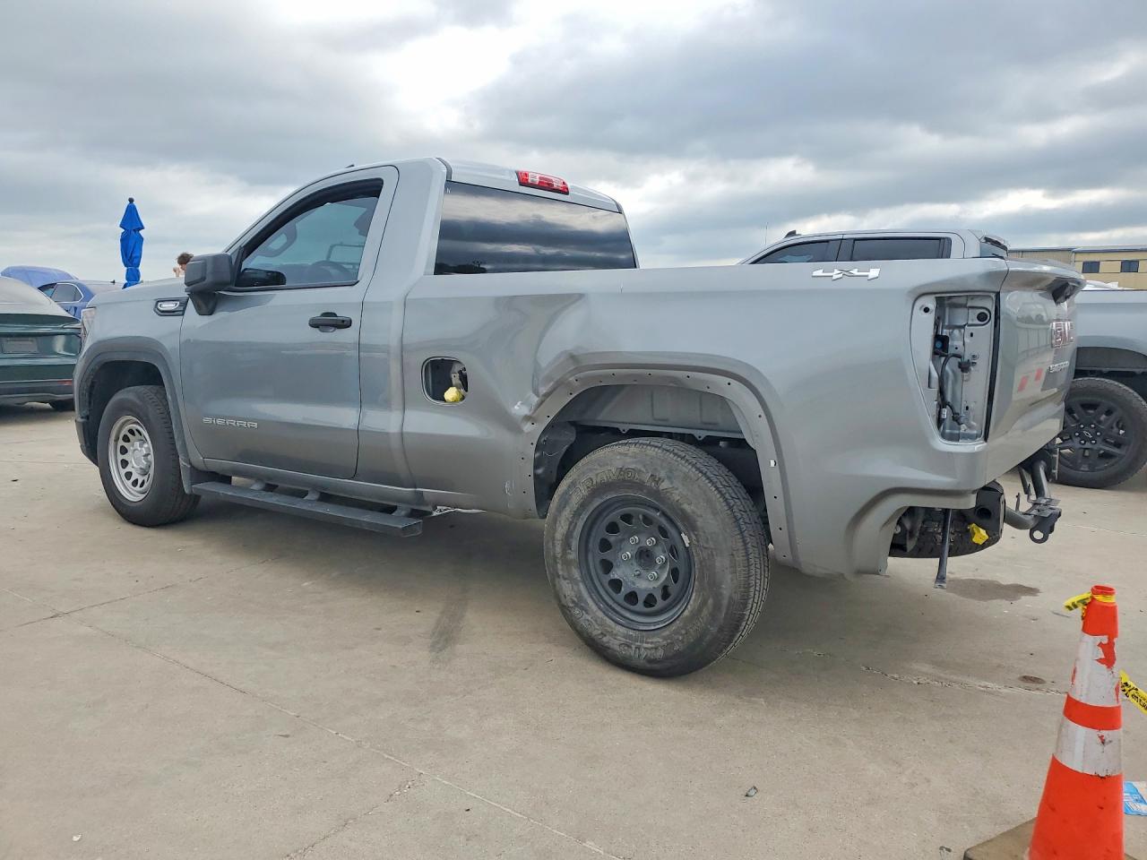 2026 GMC Sierra VIN 3GTNUAEK8TG138413 COPART salvage auction — Rear End, TX - SALVAGE VEHICLE TITLE, sold $19,500 on 2026-07-02 (photo 2)