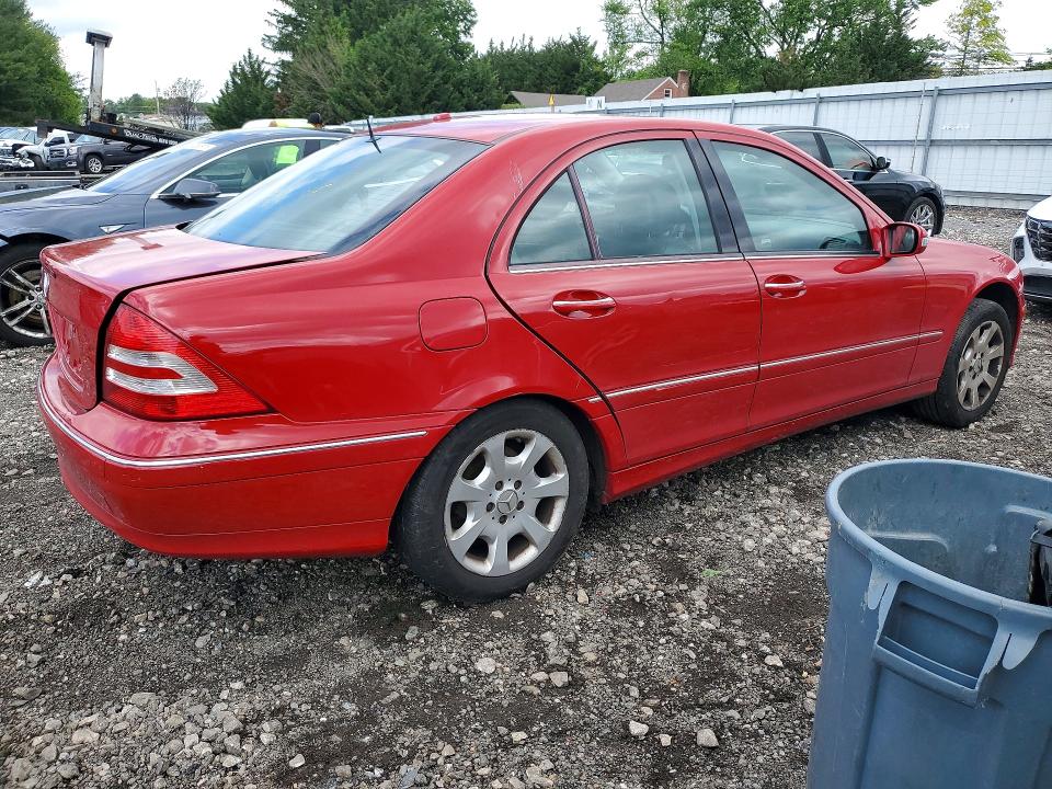 2006 Mercedes-benz C class VIN WDBRF56HX6F740496 COPART salvage auction — SIDE, Md - Cert Of Salvage > 75% Damage, sold $500 on 2026-07-06 (photo 3)