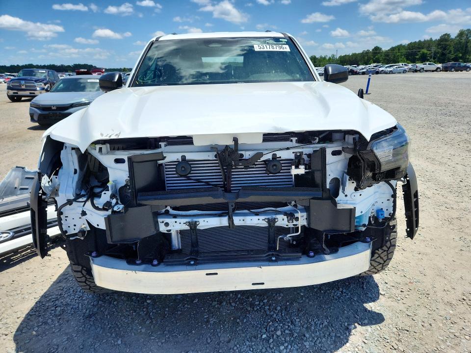2025 Toyota 4runner VIN JTEVA5BRXS5059568 COPART salvage auction — REAR END, Nc - Salvage Certificate Of Title, sold $20,500 on 2026-07-13 (photo 5)