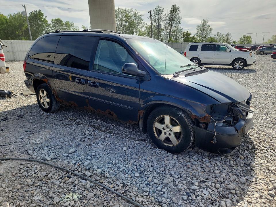 2007 Dodge Caravan VIN 2D4GP44L57R154146 COPART salvage auction — FRONT END, MI - CERTIFICATE OF TITLE, sold $200 on 2026-07-02 (photo 4)