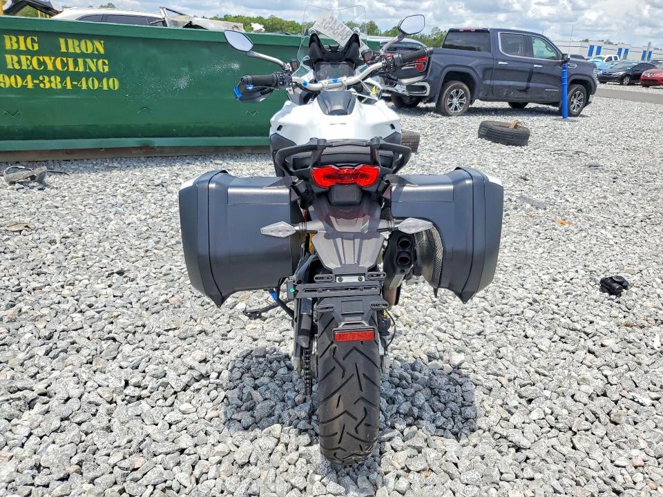 2024 Ducati VIN ZDMAALVW2RB015959 COPART salvage auction — FRONT END, Fl - Cert Of Title Slvg Rebuildable, sold $7,400 on 2026-07-30 (photo 4)