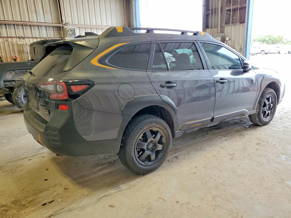 2024 Subaru Outback VIN 4S4BTGUD9R3284869 COPART salvage auction — SIDE, Tx - Salvage Vehicle Title, sold $70 on 2026-07-03 (photo 3)