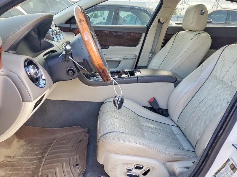 2012 Jaguar Xj VIN SAJWA2GB5CLV36957 COPART salvage auction — WATER/FLOOD, Il - Salvage Cert-Flood, sold $950 on 2026-07-16 (photo 7)
