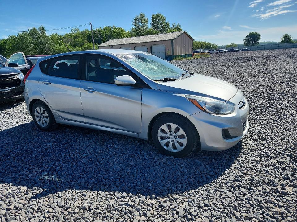 2016 Hyundai Accent VIN KMHCT5AE5GU256046 COPART salvage auction — ROOF, Il - Salvage Certificate, sold $900 on 2026-07-27 (photo 4)