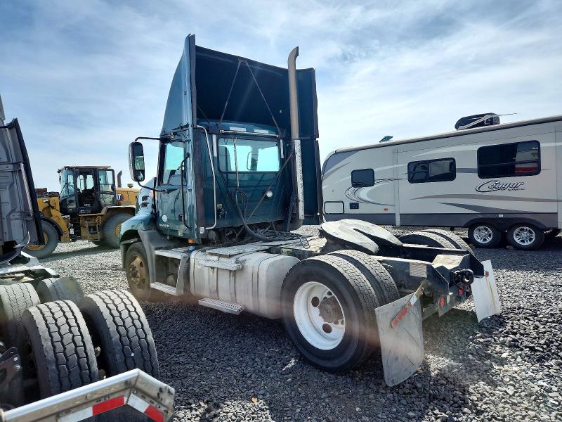 2016 Mack All models VIN 1M1AW01X7GM008386 COPART salvage auction — FRONT END, OK - CERTIFICATE OF TITLE (P), sold $325 on 2026-09-08 (photo 3)