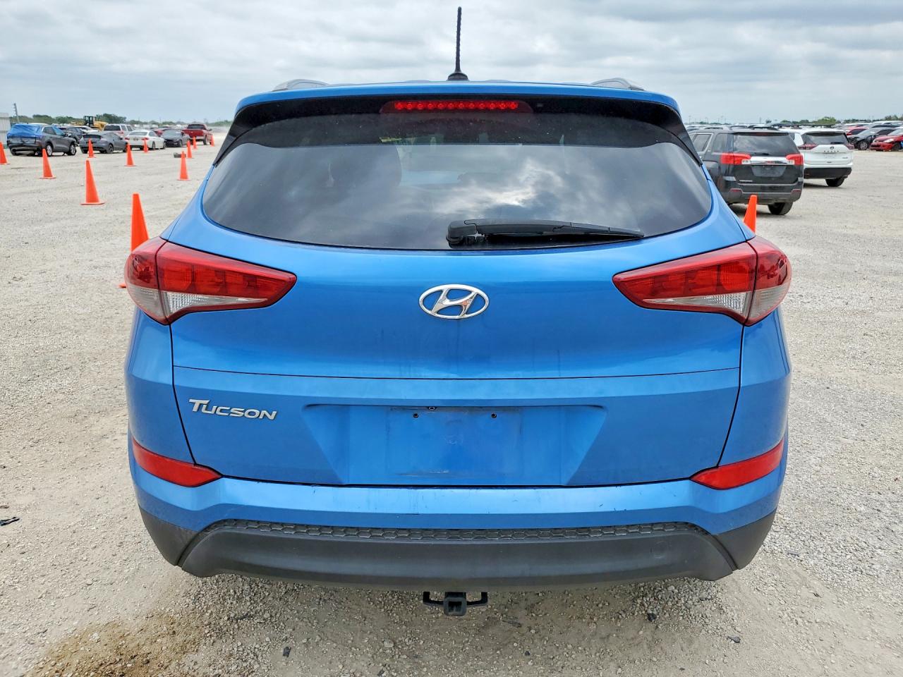 2016 Hyundai Tucson VIN KM8J33A49GU114253 COPART salvage auction — Front End, TX - SALVAGE VEHICLE TITLE, sold $1,650 on 2026-07-09 (photo 6)