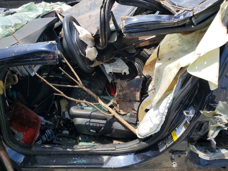 2014 BMW 3er VIN WBA3B3G58ENR81597 COPART salvage auction — ROLLOVER, Sc - Cert Of Title-Salvage, sold $400 on 2026-07-27 (photo 7)