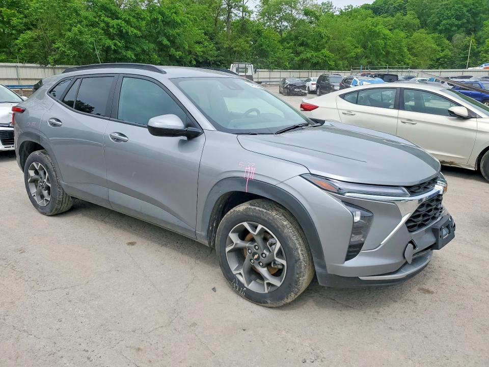 2025 Chevrolet Trax VIN KL77LHEP6SC234717 COPART salvage auction — FRONT END, Pa - Certificate Of Salvage, sold $6,100 on 2026-07-02 (photo 4)