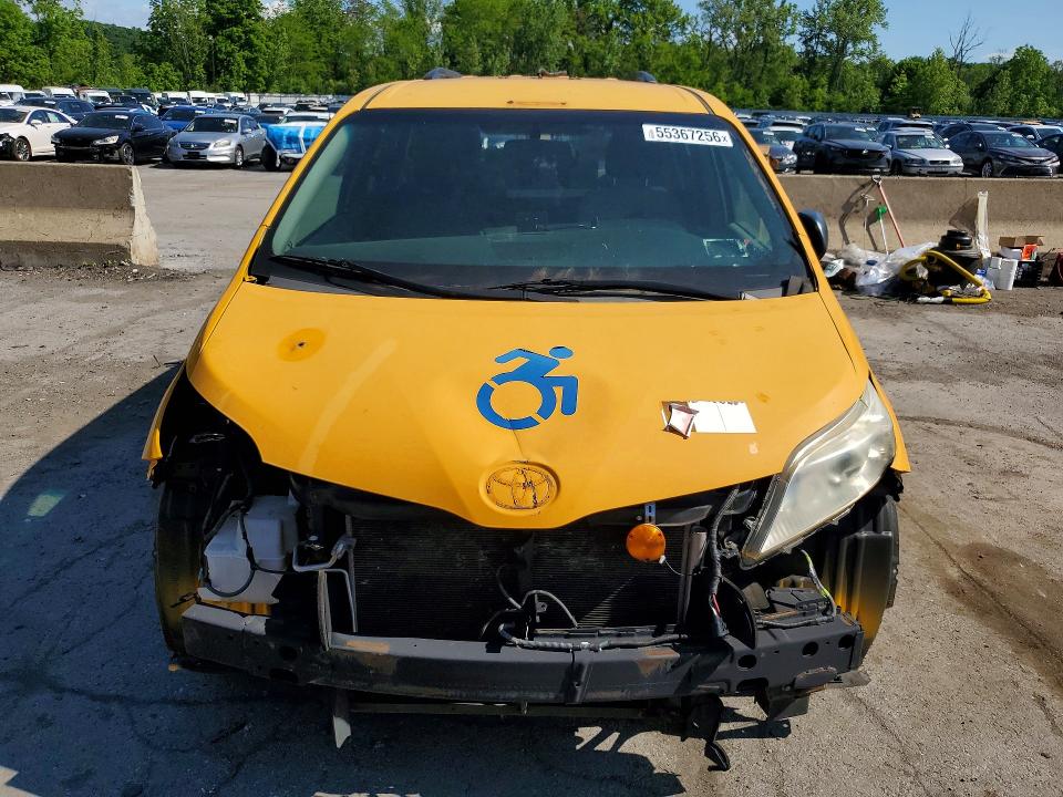 2017 Toyota VIN 5TDKZ3DC7HS886962 COPART salvage auction — REAR END, NY - CERTIFICATE OF TITLE, sold $1,500 on 2026-07-21 (photo 5)